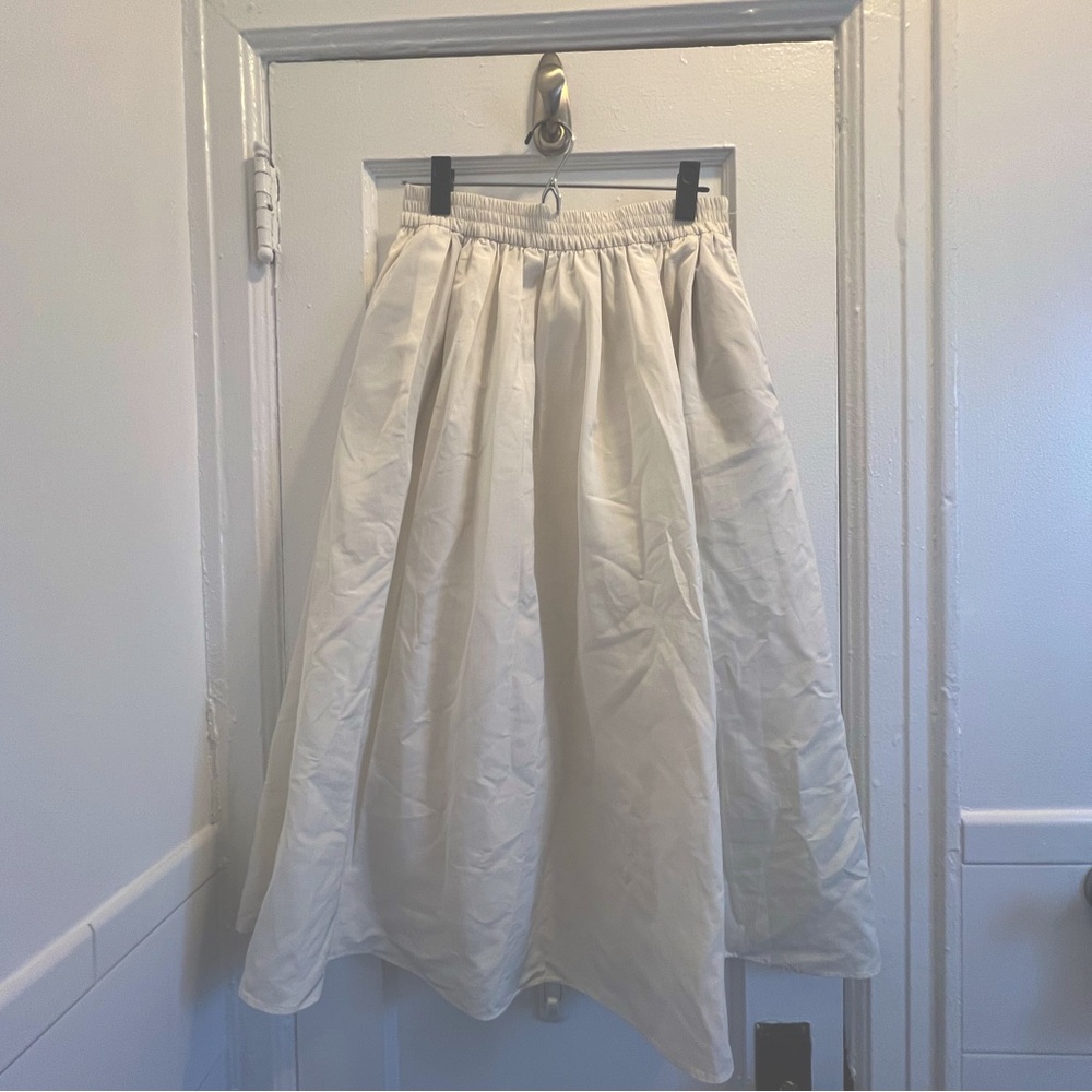 Zara Cream/Off-White Skirt with Pockets